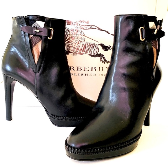 Burberry Black leather Boots Nova Check accent slight platform Eur 40 UK 7 US 9 - Picture 2 of 14